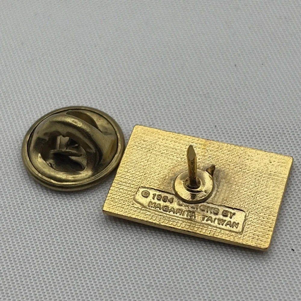 Vintage Taiwan‎ Flag Country Asia Lapel Hat Pin